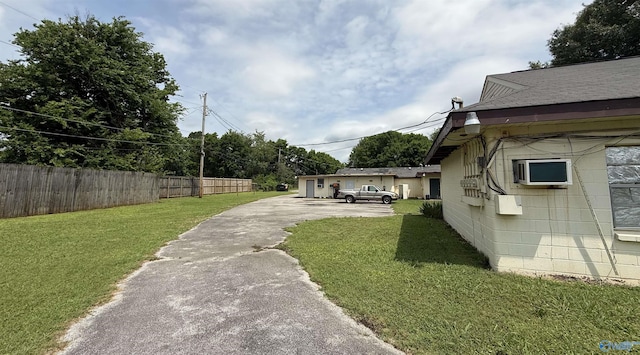 3004 SW Clopton St Unit 28, Huntsville, AL 35805 - view of yard with driveway
