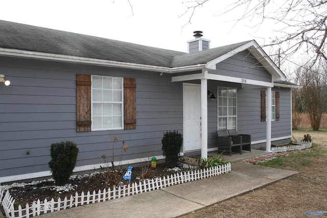 view of front of property with a patio area