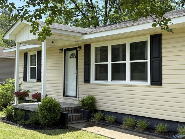 403 Taylor Rd, Glencoe, AL 35905 - view of front facade featuring covered porch and a shingled roof