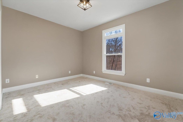 view of carpeted spare room