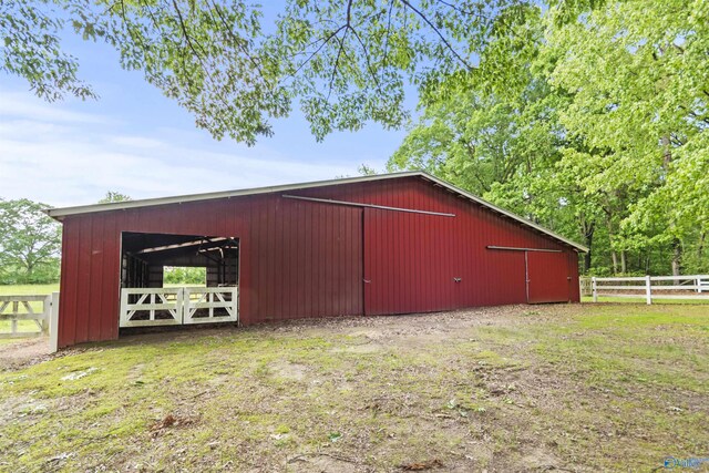 1025 Berkley Rd, Arab, AL 35016 - view of pole building with fence