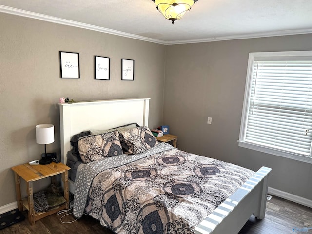 205 Pine Rd, Gadsden, AL 35901 - bedroom featuring crown molding, wood finished floors, baseboards, and multiple windows