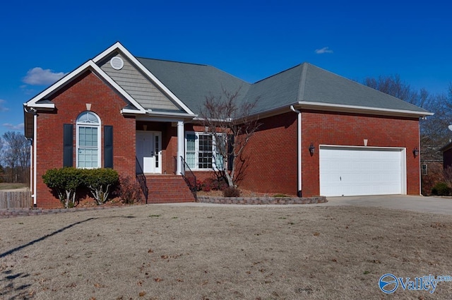 view of front facade featuring a garage