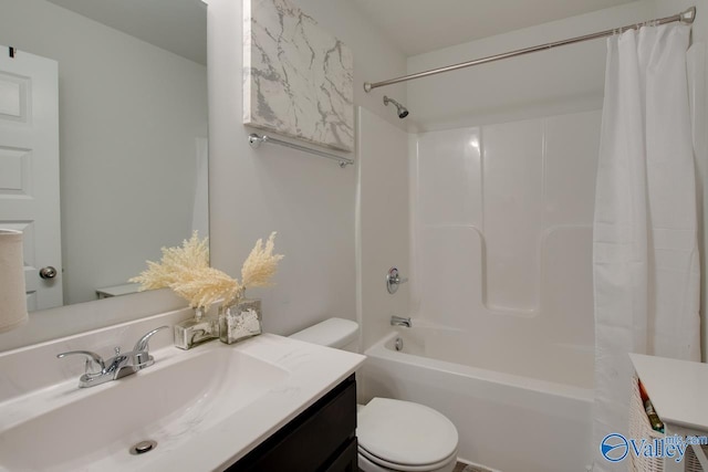 full bathroom featuring shower / bath combination with curtain, toilet, and vanity