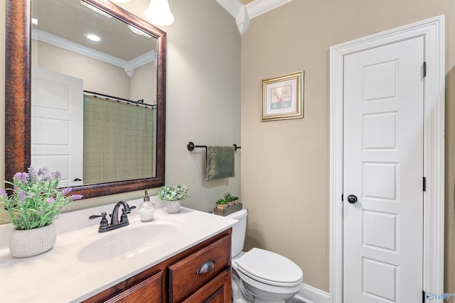 full bath with ornamental molding, a shower with shower curtain, vanity, and toilet