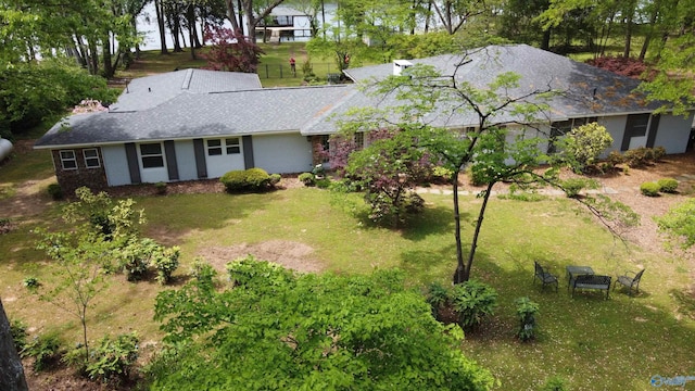 1702 Roseberry Dr, Scottsboro, AL 35769 - ranch-style home with a front yard