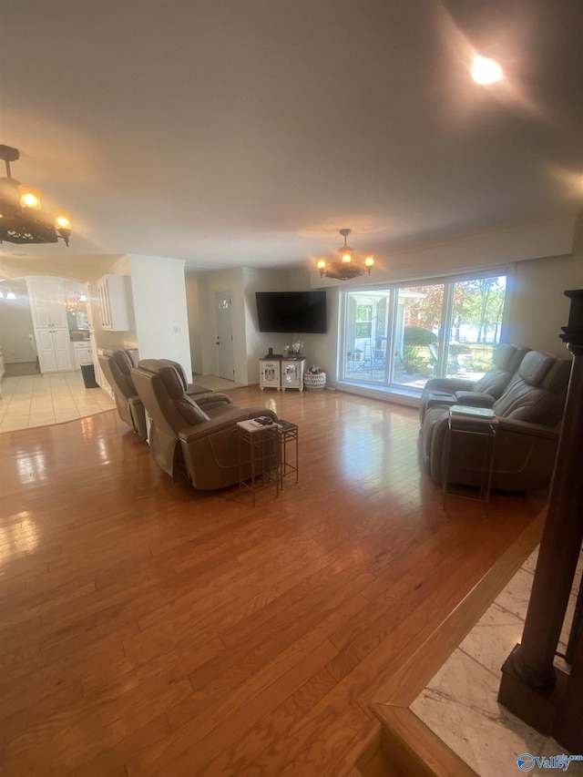 1702 Roseberry Dr, Scottsboro, AL 35769 - living area with light wood-style floors