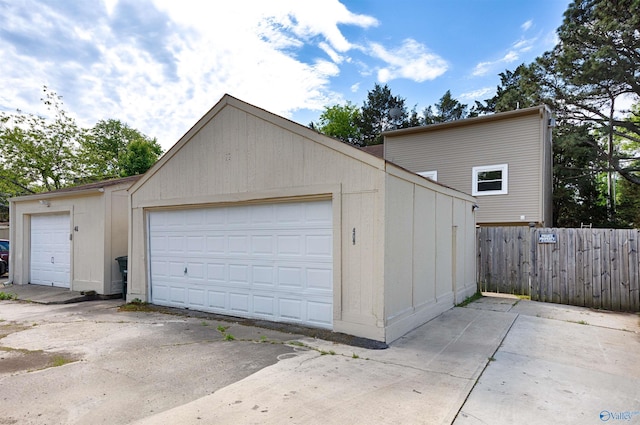 409 Hobbs Rd SE, Huntsville, AL 35803 - detached garage featuring fence