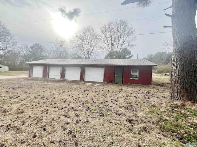 view of detached garage