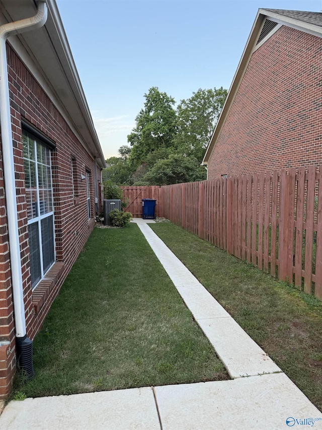504 Sussex Dr SW, Huntsville, AL 35824 - view of yard featuring cooling unit