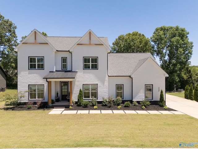 view of front of house with a front yard