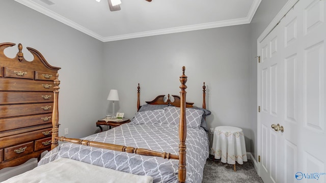 carpeted bedroom with crown molding, a ceiling fan, and baseboards