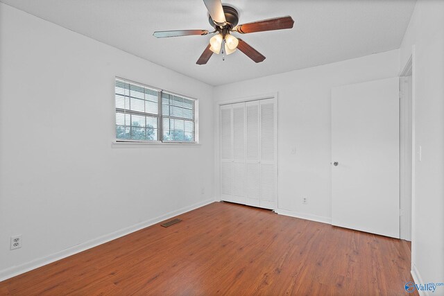 full bathroom with shower / bathing tub combination, vanity, and toilet