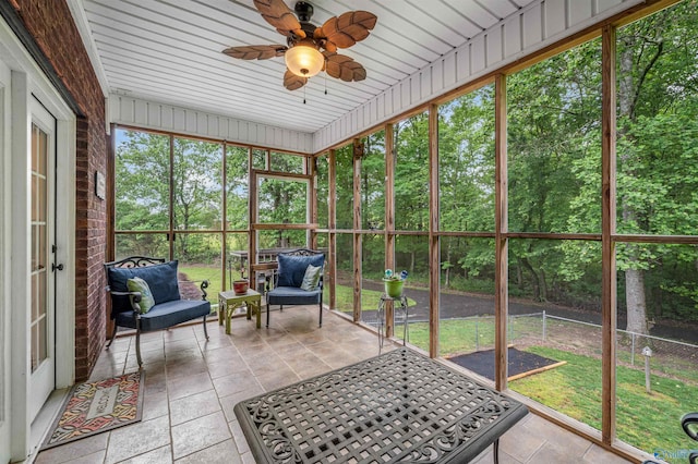 152 W Dr, Fyffe, AL 35971 - sunroom featuring a ceiling fan