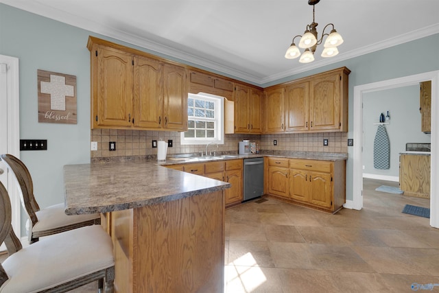 kitchen with decorative backsplash, pendant lighting, sink, and kitchen peninsula