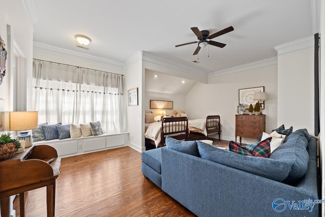 3127 Haddonstone Dr SE, Owens Cross Roads, AL 35763 - living area featuring a ceiling fan, crown molding, wood finished floors, baseboards, and recessed lighting
