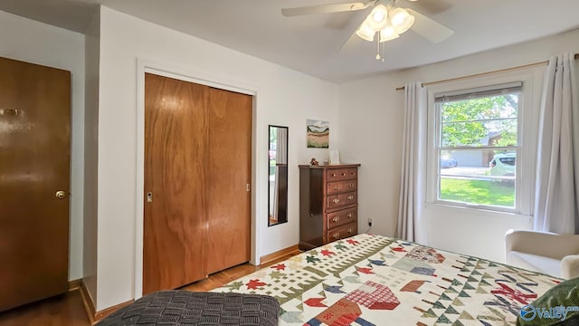 325 Crestview St, Athens, AL 35611 - bedroom with a closet, light wood-type flooring, and ceiling fan