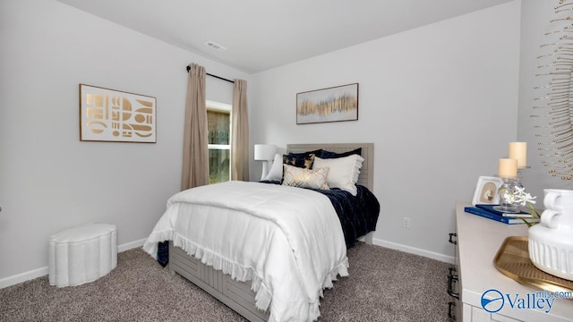 bedroom featuring carpet floors