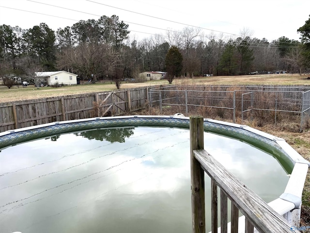 view of swimming pool