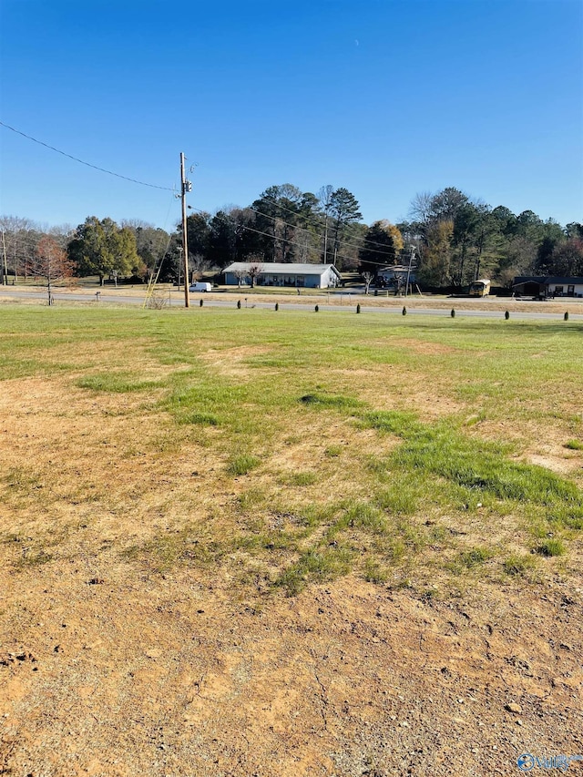 view of yard featuring a rural view