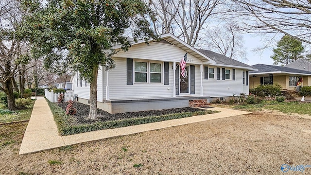 view of front of property