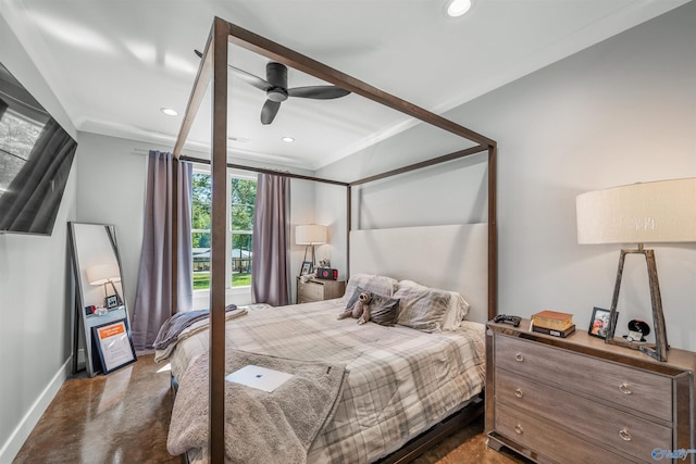 bedroom with ceiling fan