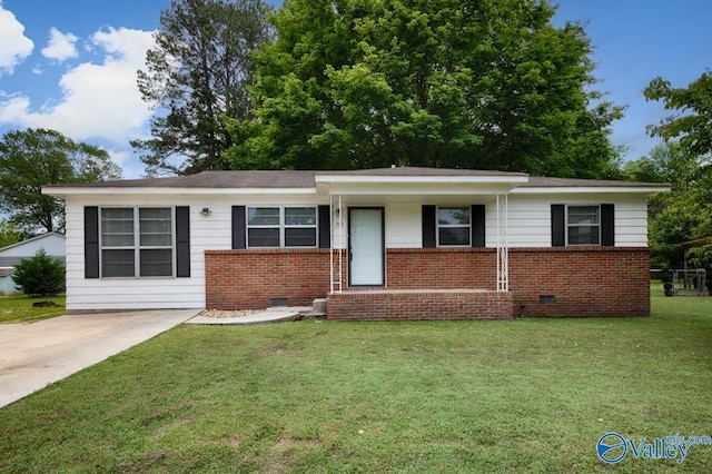 303 Bobwhite Dr SW, Decatur, AL 35601 - single story home featuring brick siding, a front lawn, and crawl space
