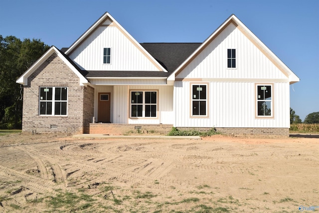 modern farmhouse with covered porch