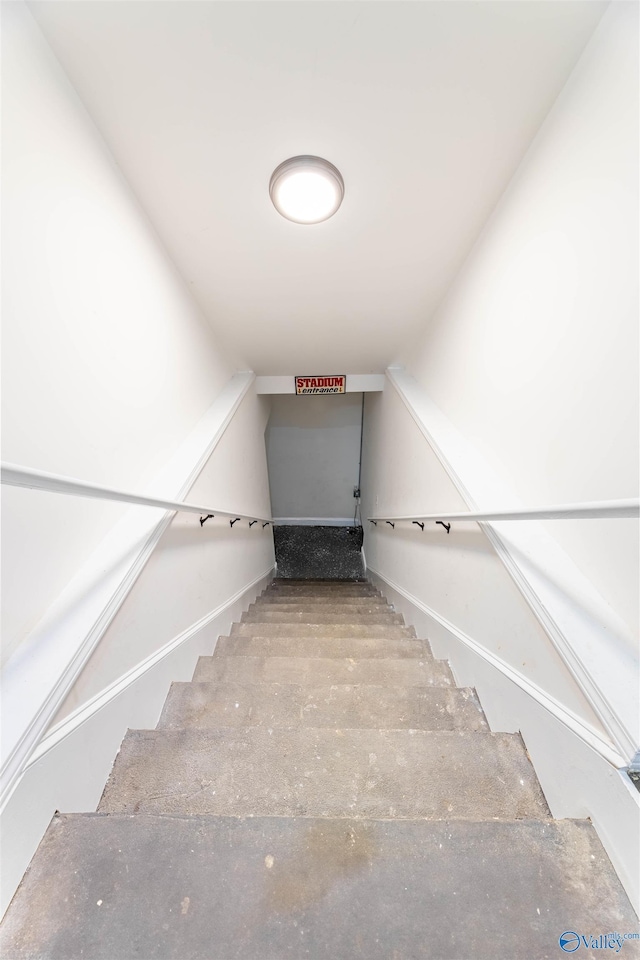 4198 Pilgrims Rest Rd, Southside, AL 35907 - view of staircase