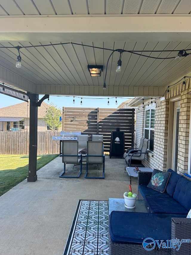 view of patio featuring outdoor lounge area