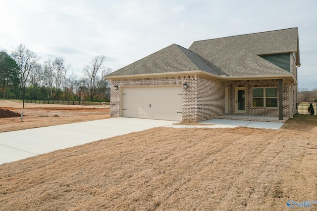 view of front facade featuring a garage