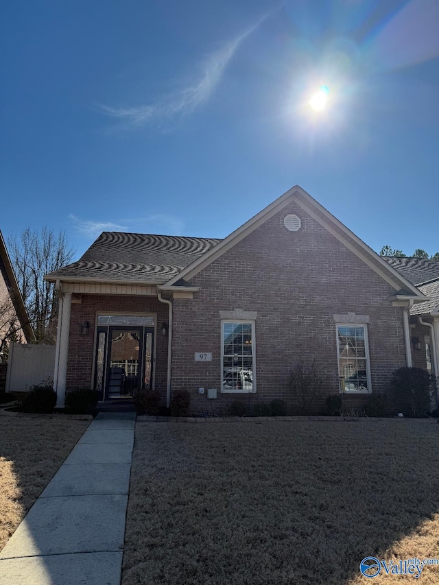 view of front of property