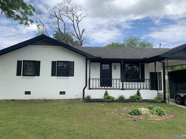 816 Clearview St, Decatur, AL 35601 - ranch-style home featuring crawl space, covered porch, a front yard, and a carport