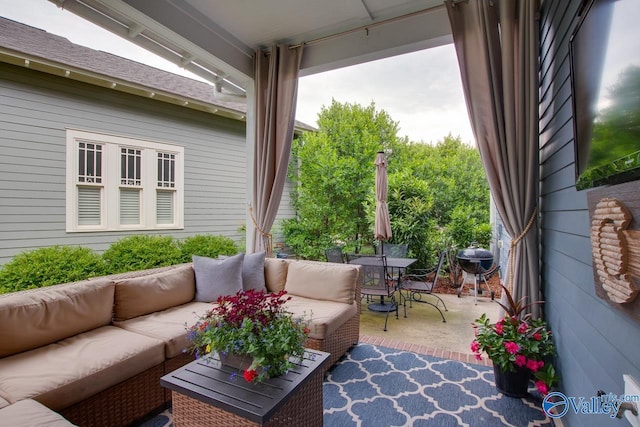 exterior space featuring outdoor lounge area