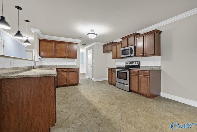 164 Moore Farm Cir NW, Huntsville, AL 35806 - kitchen featuring appliances with stainless steel finishes, ornamental molding, a sink, and tasteful backsplash