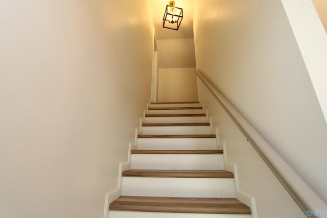 233 Shaw Rd NW, Hartselle, AL 35640 - view of staircase