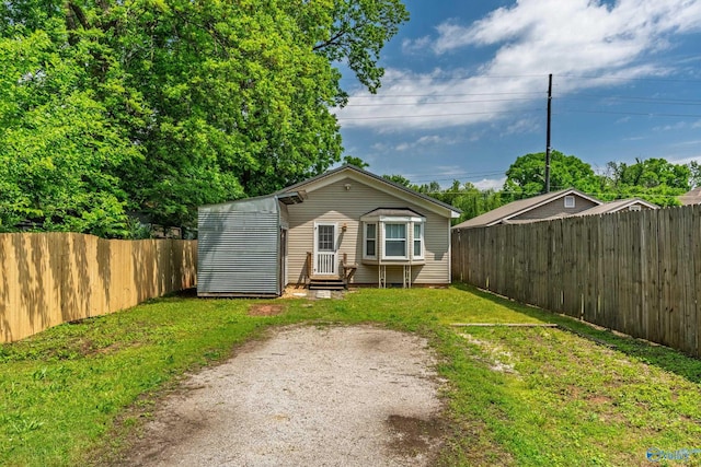 412 Oshaughnessy Ave NE, Huntsville, AL 35801 - back of house featuring entry steps