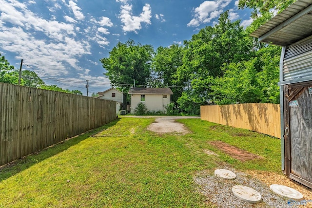 412 Oshaughnessy Ave NE, Huntsville, AL 35801 - view of yard