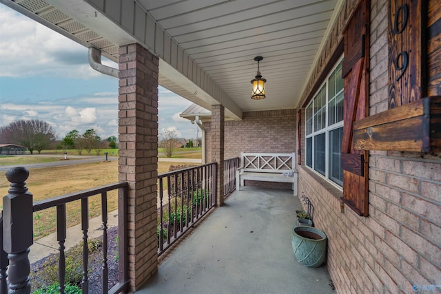 view of patio / terrace with covered porch