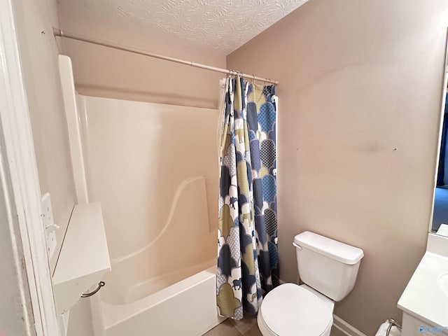 203 Lincoln Ave, Muscle Shoals, AL 35661 - bathroom featuring toilet, shower / bath combination with curtain, and vanity