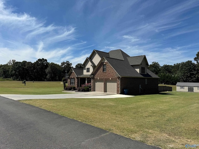 view of front of property with a front lawn