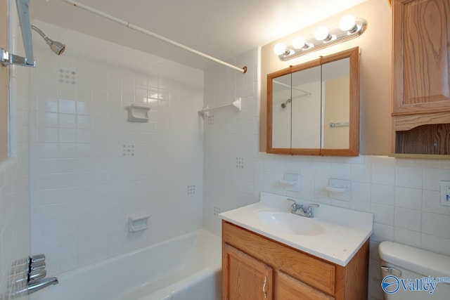 8201 Willowbrook Cir Unit B, Huntsville, AL 35802 - full bath featuring toilet, tub / shower combination, and vanity