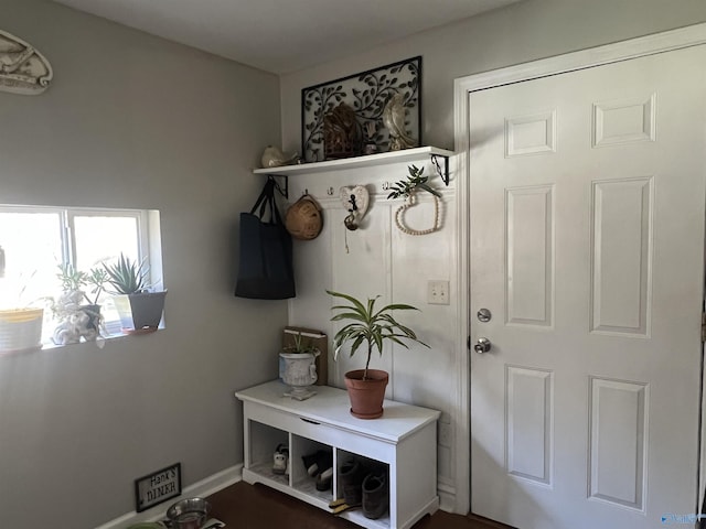 mudroom featuring baseboards