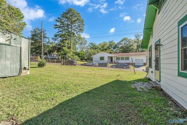 1011 Hermosa Ave, Gadsden, AL 35901 - view of yard featuring fence