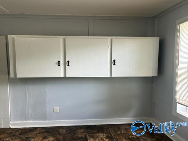 room details with baseboards