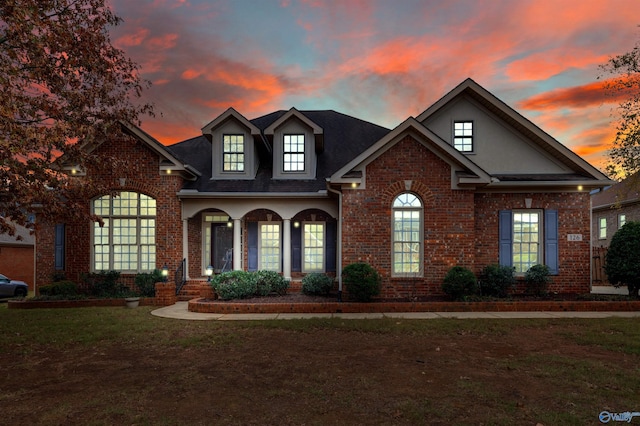 view of front facade with covered porch