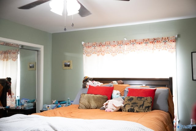 1021 NW 9th St NW, Arab, AL 35016 - bedroom with ceiling fan
