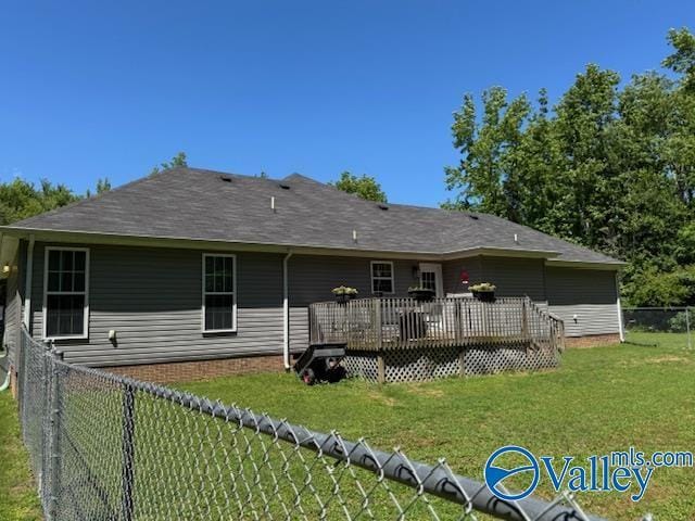 117 Simmons Cir, Fayetteville, TN 37334 - rear view of property with a wooden deck and roof with shingles