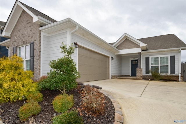 view of front facade with a garage