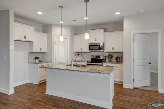 104 Pointe Haven Ct, Huntsville, AL 35824 - kitchen with stainless steel appliances, backsplash, dark wood-type flooring, and recessed lighting
